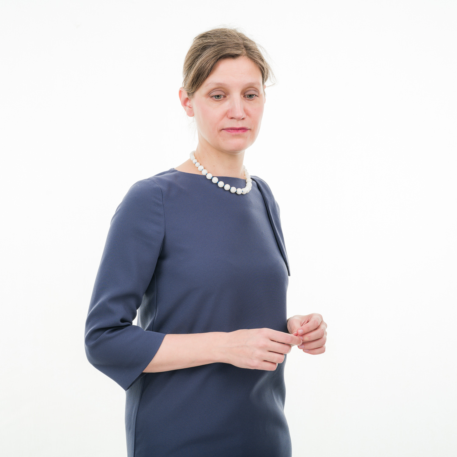 Perlmutt Halskette mit blauen Knoten – Bild 2