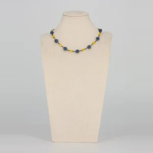 Lapislazuli Halskette mit gelben Perlen von Senai Jewels, handgefertigt in Zürich
