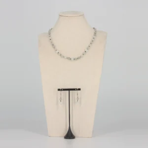 Steinperlen Schmuckset mit Jadeit und Kyanit von Senai Jewels, handgefertigt in Zürich