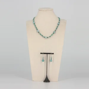 senai-jewels-halskette-211 Chalcedon Ohrringe mit facettiertem Malachit – zweite Ansicht
