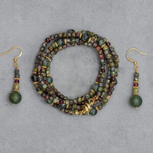Dragon Blood Stone Halskette mit Rhyolith und Granat
