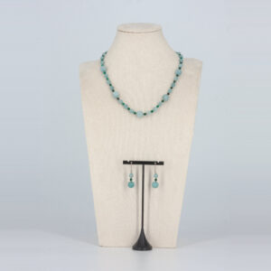 senai-jewels-halskette-131 Chalcedon Halskette mit facettiertem Malachit – zweite Ansicht