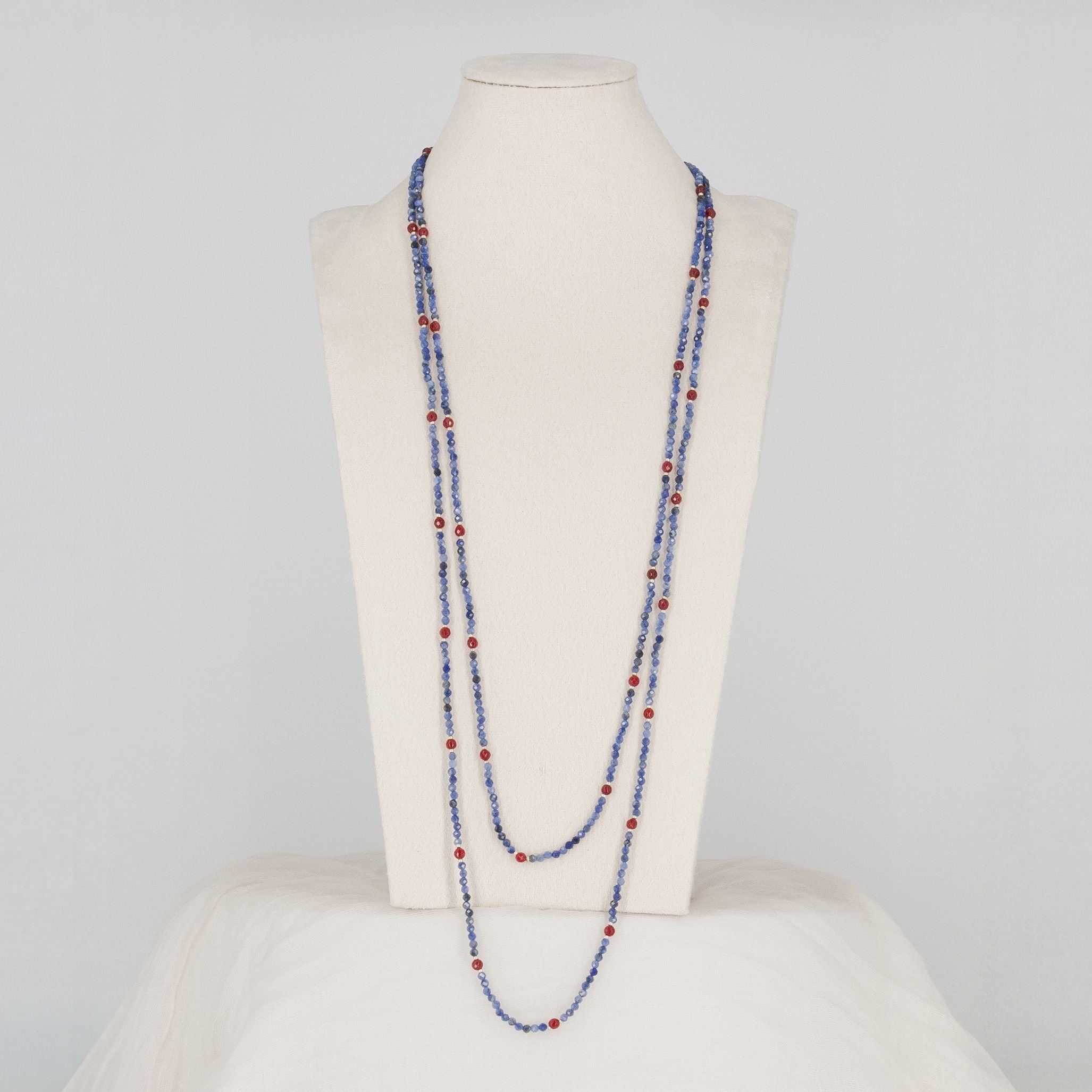 Sodalith Kette & Armband mit rotem Chalcedon – neunte Ansicht